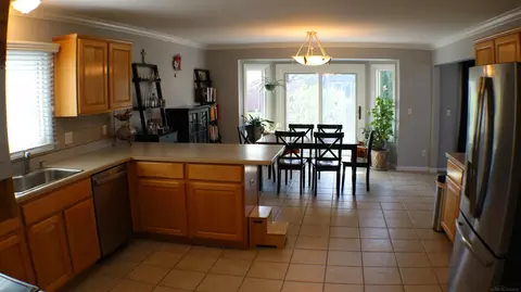 Kitchen - 21528 Mackenzie, Macomb, MI 48044 photo 2 of 4