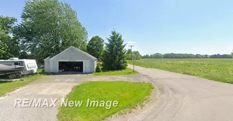 13495 Tittabawassee, Freeland, MI 48623