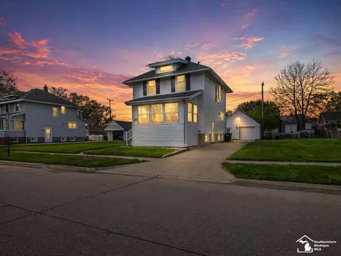 823 Michigan, Monroe, MI 48162