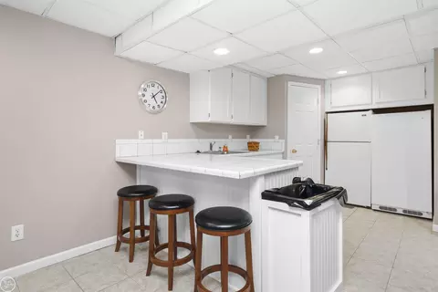 Kitchen - 48034 Amanda, Macomb, MI 48044 photo 6 of 7