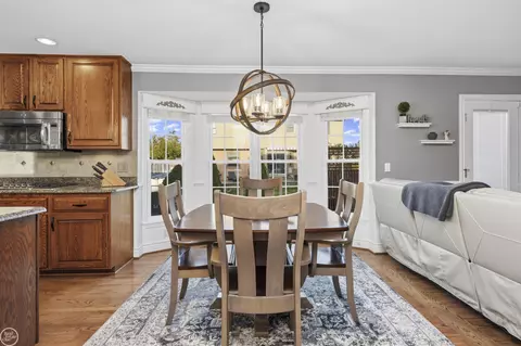 Dining - 48034 Amanda, Macomb, MI 48044 photo 3 of 4