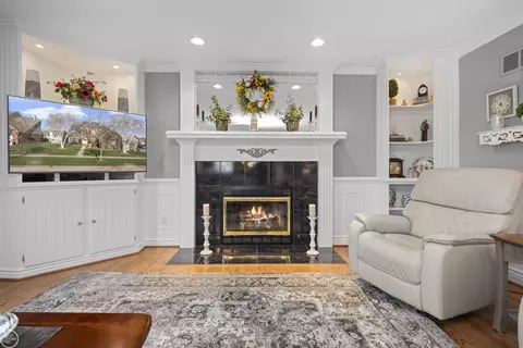 Living - 48034 Amanda, Macomb, MI 48044 photo 5 of 6