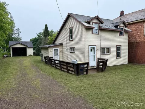 219 E Bonnie, Ironwood, MI 49938