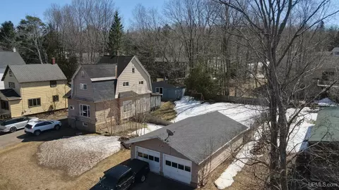 605 W Baraga, Houghton, MI 49931