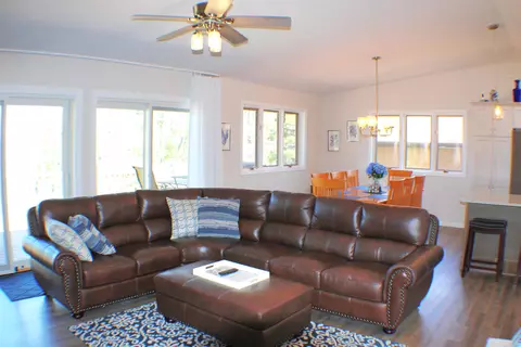 Living - 2151 Heather, Gladwin, MI 48624 photo 1 of 5
