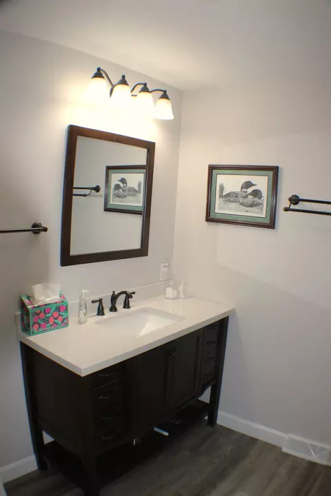 Bath - 2151 Heather, Gladwin, MI 48624 photo 10 of 10