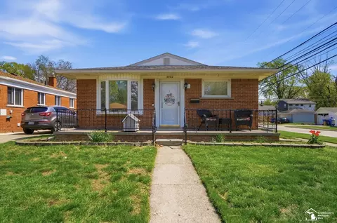 5902 N Lafayette, Dearborn Heights, MI 48127