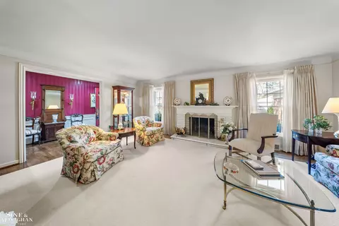 Living - 926 Hidden, Grosse Pointe Woods, MI 48236 photo 4 of 6