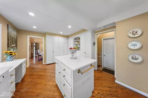 Other - 926 Hidden, Grosse Pointe Woods, MI 48236 photo 5 of 9
