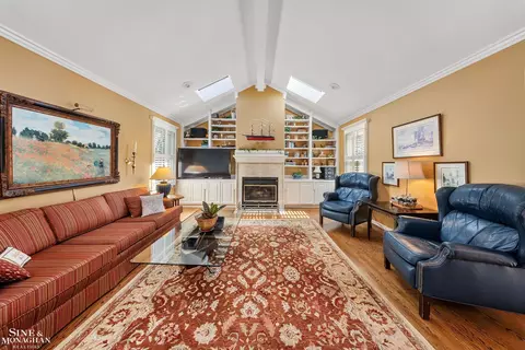 Living - 926 Hidden, Grosse Pointe Woods, MI 48236 photo 1 of 6