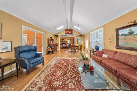 Living - 926 Hidden, Grosse Pointe Woods, MI 48236 photo 2 of 6
