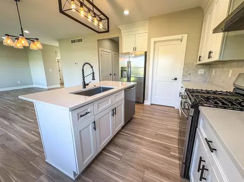 Kitchen - 2465 Mcclellan, Davison, MI 48423 photo 4 of 4