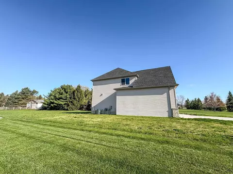 Exterior - 2465 Mcclellan, Davison, MI 48423 photo 4 of 4