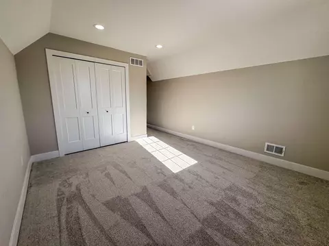 Bedroom - 2465 Mcclellan, Davison, MI 48423 photo 7 of 11