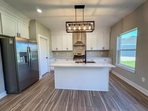 Kitchen - 2465 Mcclellan, Davison, MI 48423 photo 2 of 4