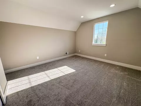 Bedroom - 2465 Mcclellan, Davison, MI 48423 photo 8 of 11
