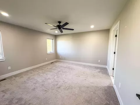 Bedroom - 2465 Mcclellan, Davison, MI 48423 photo 2 of 11