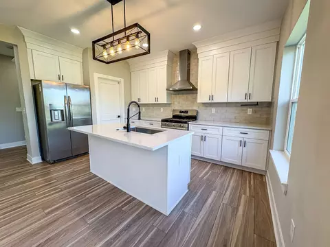 Kitchen - 2465 Mcclellan, Davison, MI 48423 photo 3 of 4