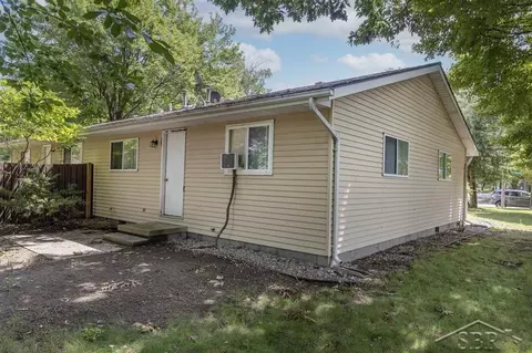Exterior - 3319 Henry, Midland, MI 48642 photo 2 of 5