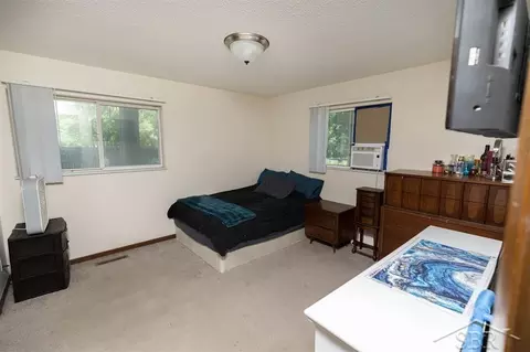 Bedroom - 3319 Henry, Midland, MI 48642 photo 1 of 3