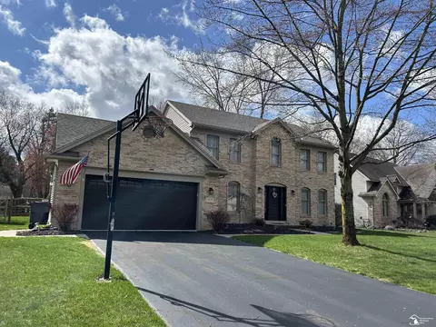 3435 Shadywood, Lambertville, MI 48144