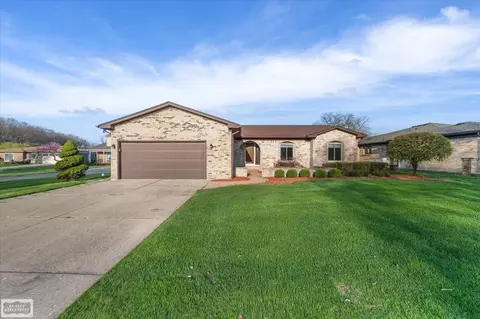 14315 Lakeshore, Sterling Heights, MI 48313