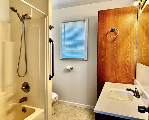 Bath - 5167 Apache, Harrison, MI 48625 photo 3 of 3