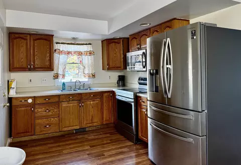 Kitchen - 5167 Apache, Harrison, MI 48625 photo 2 of 2