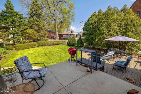 Exterior - 854 Pemberton, Grosse Pointe Park, MI 48230 photo 14 of 17