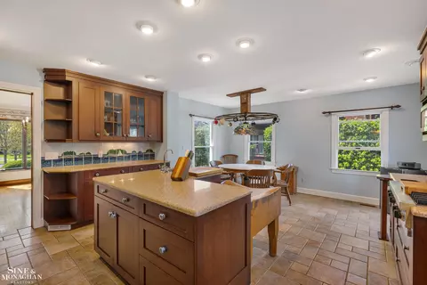 Kitchen - 854 Pemberton, Grosse Pointe Park, MI 48230 photo 2 of 6