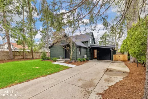 Exterior - 319 Beaupre, Grosse Pointe Farms, MI 48236 photo 5 of 7
