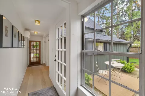 Entry Way - 319 Beaupre, Grosse Pointe Farms, MI 48236 photo 3 of 5