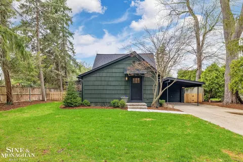 319 Beaupre, Grosse Pointe Farms, MI 48236