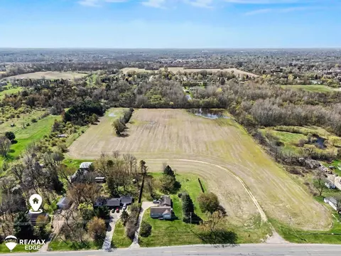 5262 E Coldwater, Flint, MI 48506