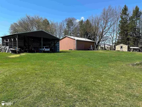 Exterior - 5262 E Coldwater, Flint, MI 48506 photo 8 of 8