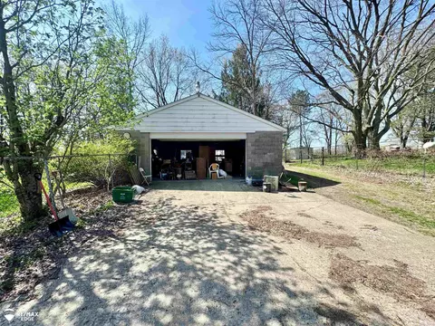 Exterior - 5262 E Coldwater, Flint, MI 48506 photo 4 of 8