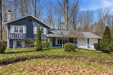 3645 W Surrey, Fort Gratiot, MI 48059