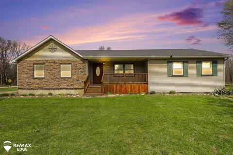 244 W Burnside, Fostoria, MI 48435