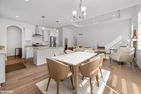 Dining - 49712 Split Rock, Macomb, MI 48044 photo 1 of 1
