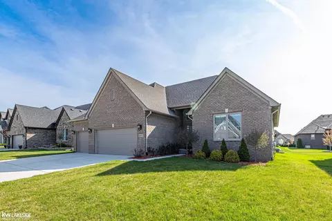 Exterior - 49712 Split Rock, Macomb, MI 48044 photo 3 of 5