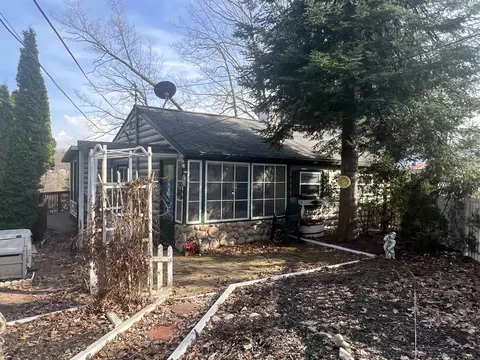 Exterior - 2730 Ridge, Harrison, MI 48625 photo 5 of 12