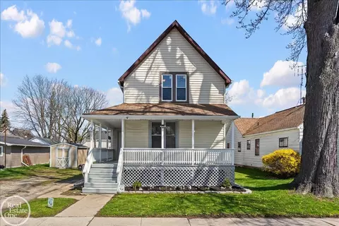 1111 Pearl, Port Huron, MI 48060