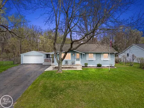 2516 Peters, Lake Orion, MI 48359