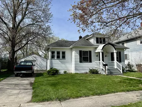 1415 Lyon, Saginaw, MI 48602