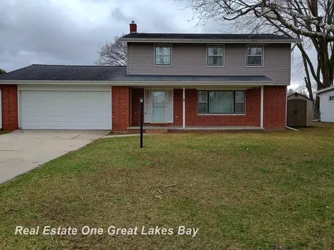 4335 S Wayside, Saginaw, MI 48603