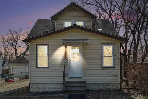 141 W Harry, Hazel Park, MI 48030