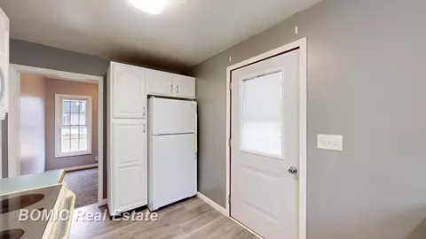 Entry Way - 537 Chestnut, Vassar, MI 48768 photo 1 of 2