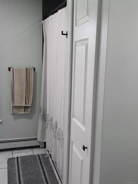 Bath - 76845 North, Armada, MI 48005 photo 1 of 4