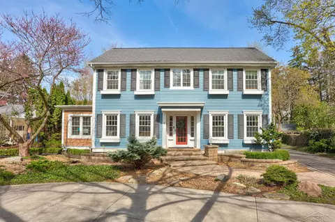 9 Benton, Saginaw, MI 48602