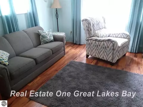 Living - 948 Richland, Lupton, MI 48635 photo 1 of 1